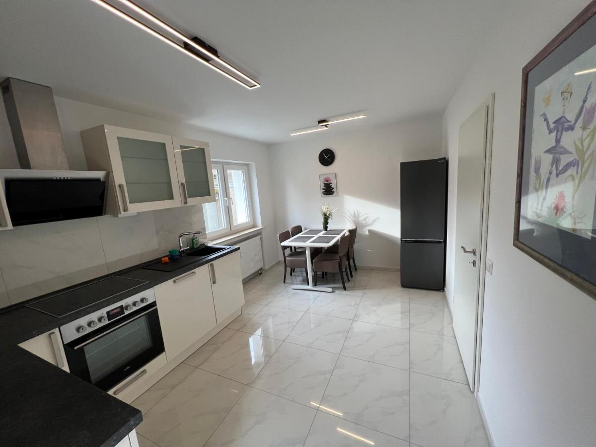 Wunderschoene Unterkunft Mit Terrasse - 24H7T Checkin Karlsruhe Dış mekan fotoğraf